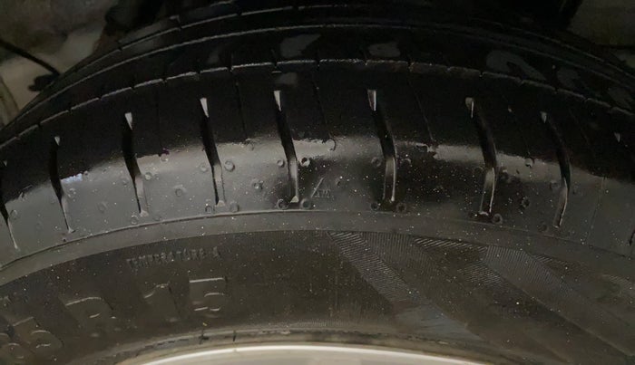 2019 Hyundai VENUE S 1.2, Petrol, Manual, 68,423 km, Left Rear Tyre Tread