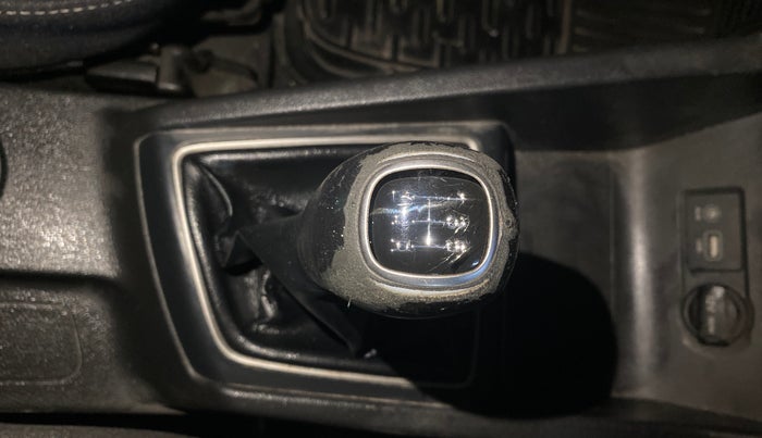 2016 Hyundai Elite i20 ASTA 1.2, Petrol, Manual, 75,184 km, Gear Lever