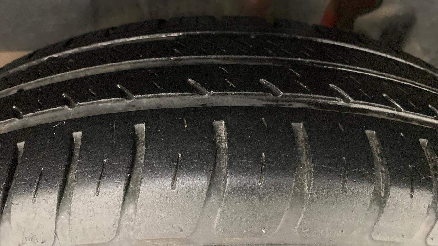 2018 Maruti Swift VXI, Petrol, Manual, 36,789 km, Left Rear Tyre Tread