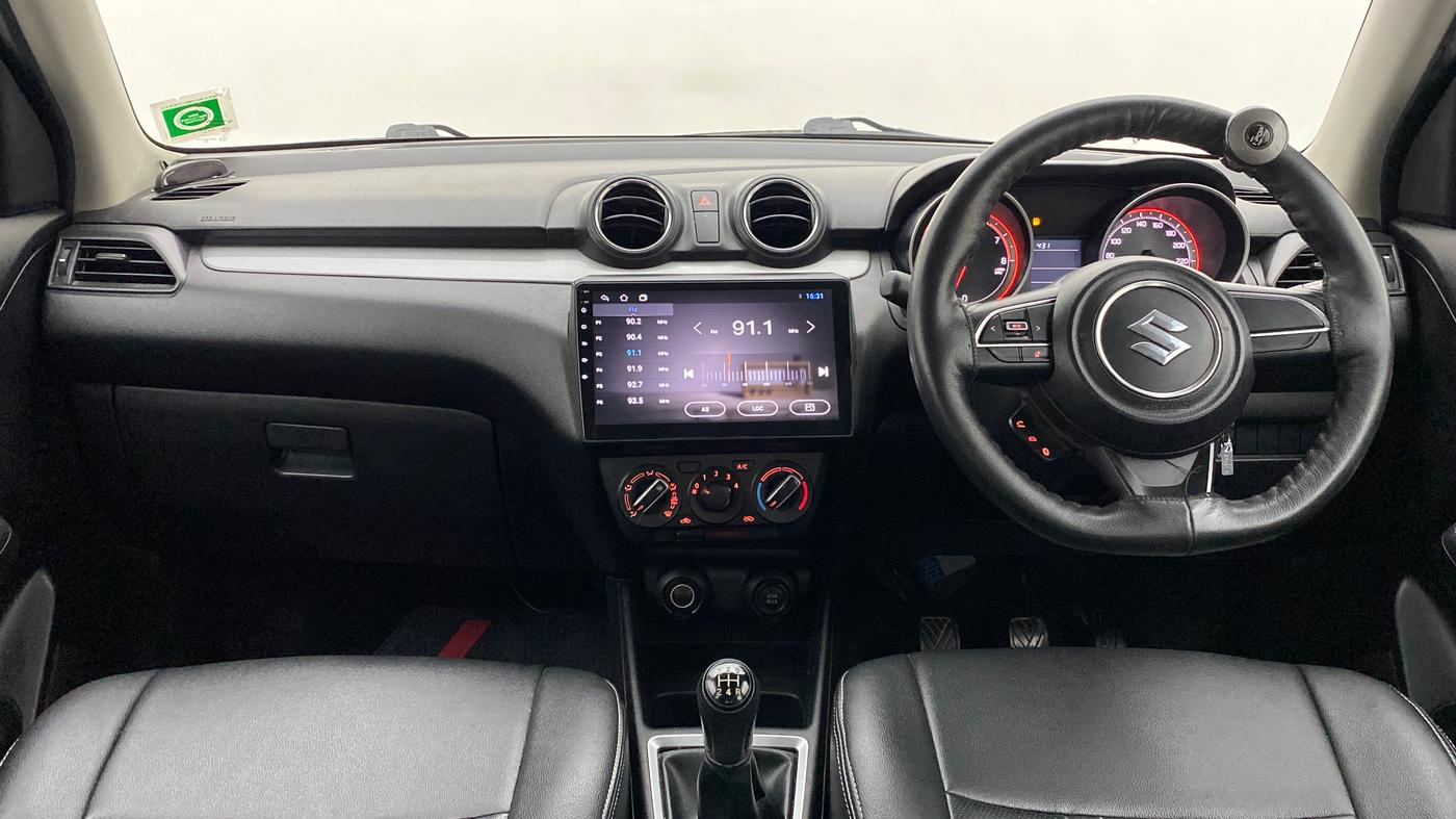 2018 Maruti Swift VXI, Petrol, Manual, 36,789 km, Dashboard