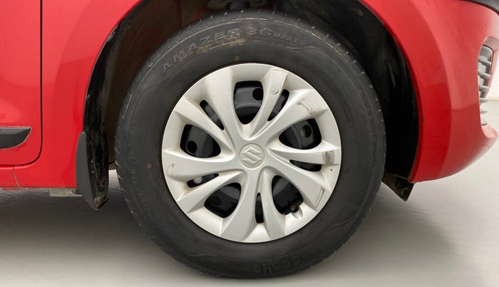 2018 Maruti Swift VXI, Petrol, Manual, 36,789 km, Right Front Wheel