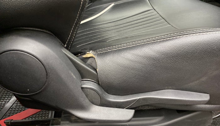 2018 Maruti Swift VXI, Petrol, Manual, 36,789 km, Driver Side Adjustment Panel