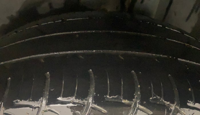 2017 Volkswagen Ameo HIGHLINE DSG 1.5 DIESEL , Diesel, Automatic, 86,369 km, Left Rear Tyre Tread