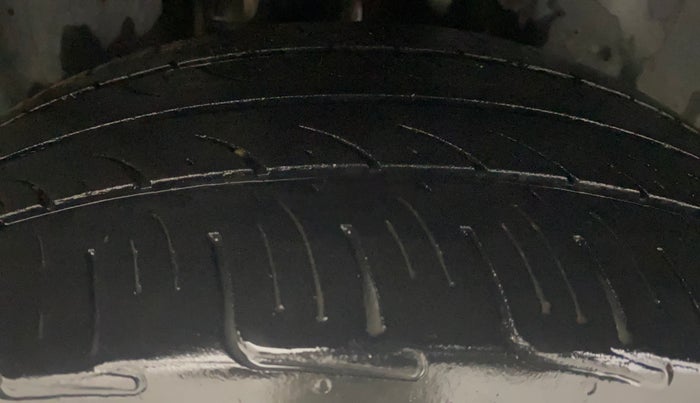 2017 Volkswagen Ameo HIGHLINE DSG 1.5 DIESEL , Diesel, Automatic, 86,369 km, Right Rear Tyre Tread