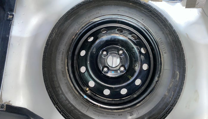 2014 Maruti Swift VXI, Petrol, Manual, 97,827 km, Spare Tyre