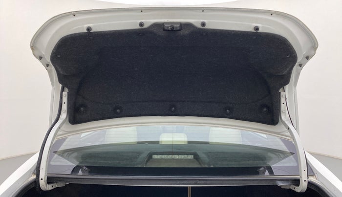 2014 Toyota Corolla Altis VL AT, Petrol, Automatic, 95,996 km, Boot Door Open