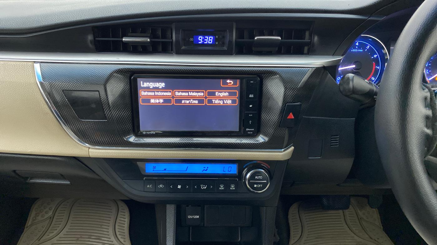 2014 Toyota Corolla Altis VL AT, Petrol, Automatic, 95,996 km, Air Conditioner