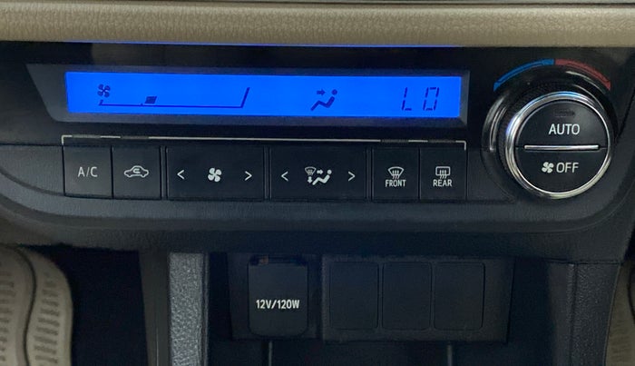 2014 Toyota Corolla Altis VL AT, Petrol, Automatic, 95,996 km, Automatic Climate Control