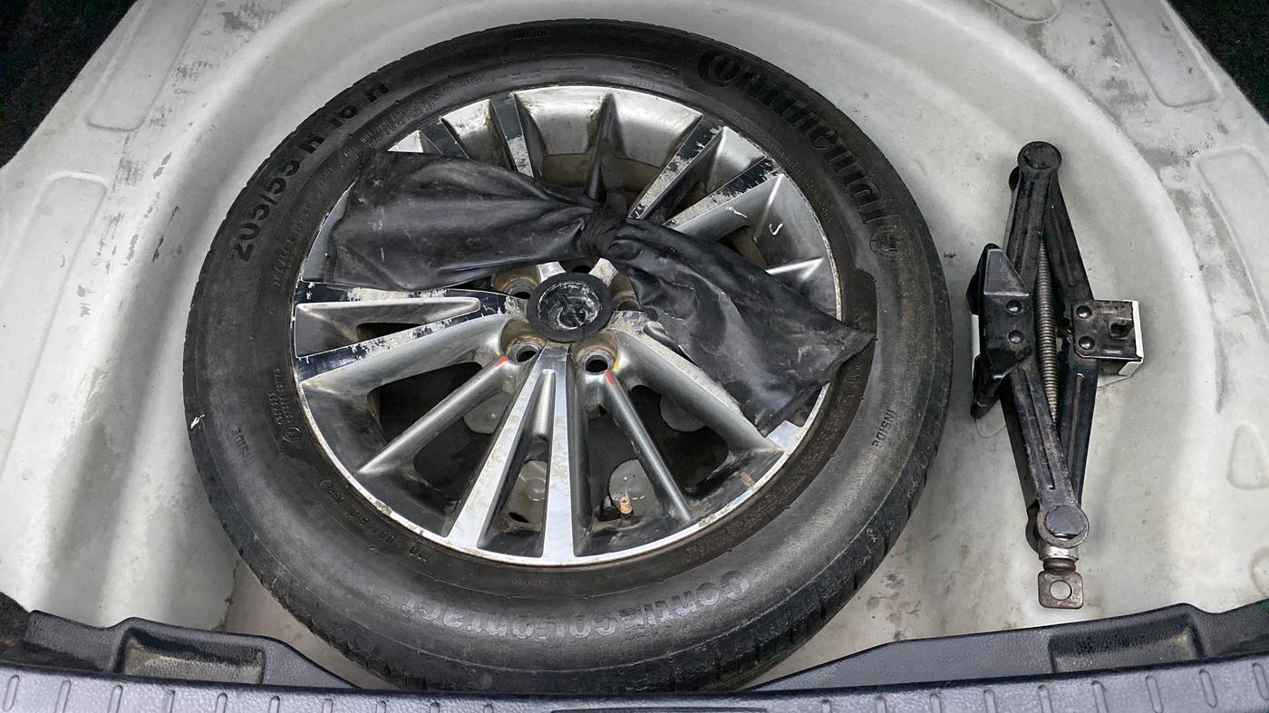 2014 Toyota Corolla Altis VL AT, Petrol, Automatic, 95,996 km, Spare Tyre