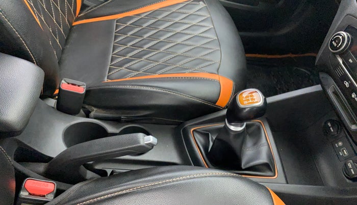 2017 Hyundai i20 Active 1.2 SX, Petrol, Manual, 38,775 km, Gear Lever