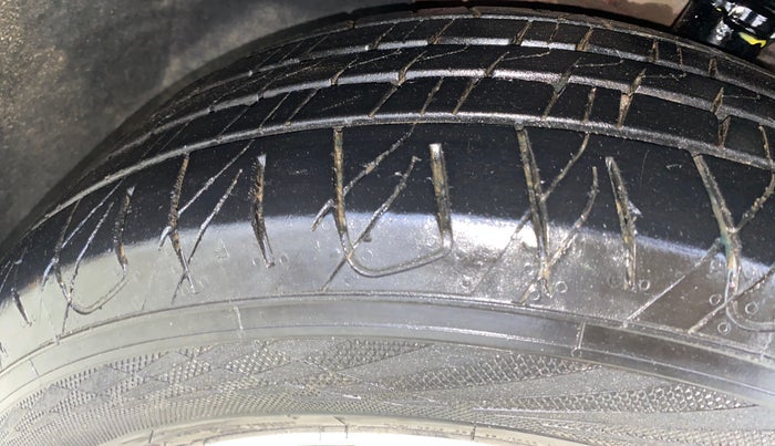 2017 Hyundai i20 Active 1.2 SX, Petrol, Manual, 38,775 km, Left Front Tyre Tread