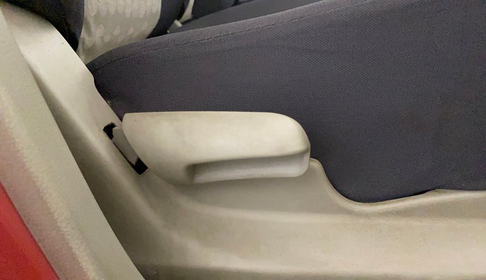 2016 Maruti Celerio ZXI, Petrol, Manual, 72,716 km, Driver Side Adjustment Panel