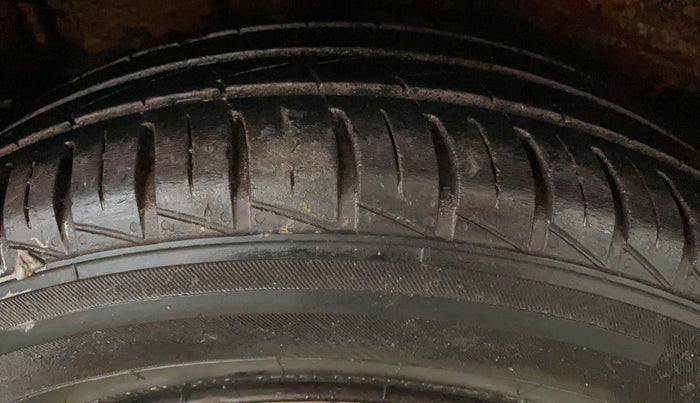2016 Maruti Celerio ZXI, Petrol, Manual, 72,716 km, Right Rear Tyre Tread