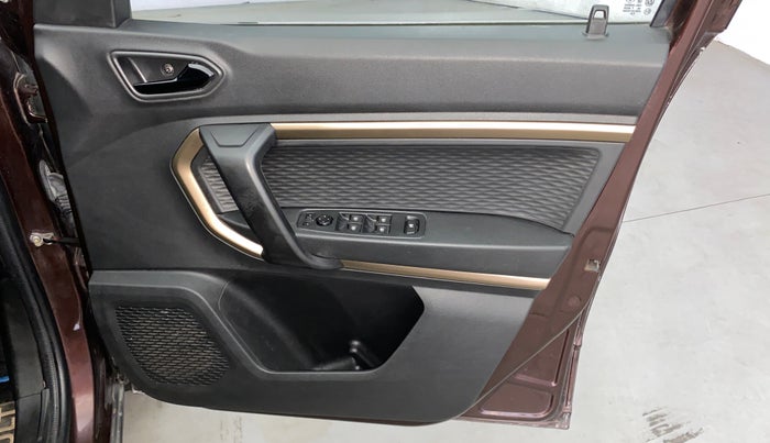 2021 Renault Kiger RXT MT, Petrol, Manual, 40,610 km, Driver Side Door Panels Control