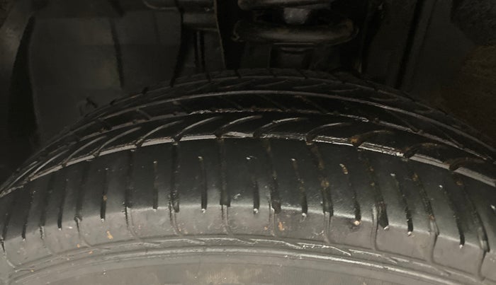 2021 Renault Kiger RXT MT, Petrol, Manual, 40,610 km, Left Front Tyre Tread