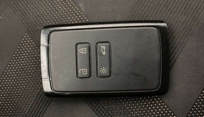 2021 Renault Kiger RXT MT, Petrol, Manual, 40,610 km, Key Close Up