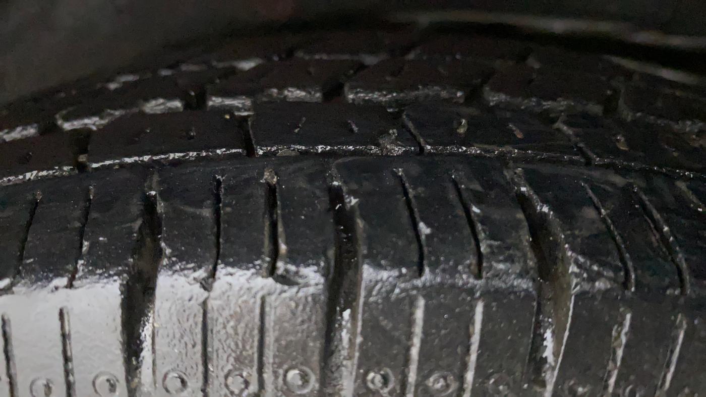2010 Maruti A Star VXI, Petrol, Manual, 93,527 km, Left Rear Tyre Tread