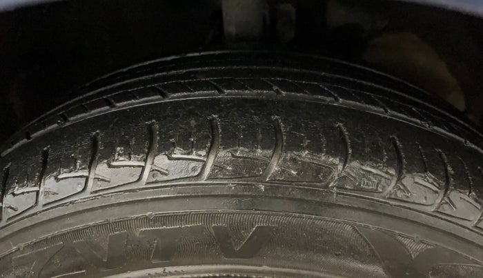 2018 Maruti Baleno DELTA PETROL 1.2, Petrol, Manual, 45,405 km, Right Front Tyre Tread