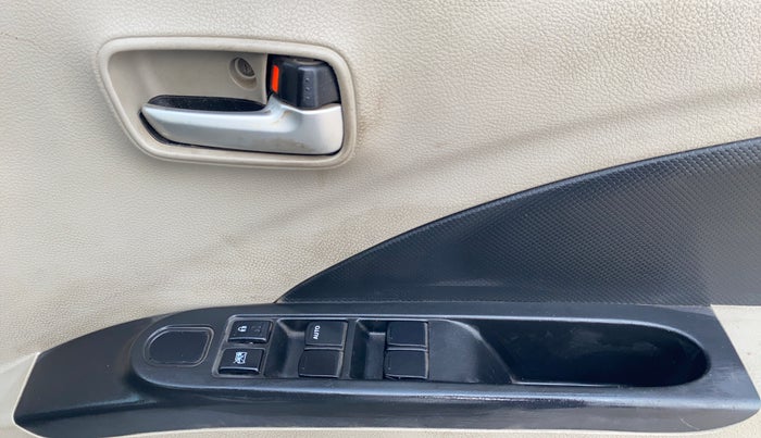 2016 Maruti Celerio VXI AMT, Petrol, Automatic, 52,386 km, Driver Side Door Panels Control