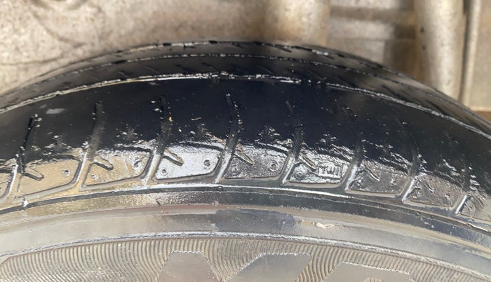 2016 Maruti Celerio VXI AMT, Petrol, Automatic, 52,386 km, Left Rear Tyre Tread