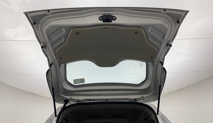 2021 Renault TRIBER RXT, Petrol, Manual, 10,283 km, Boot Door Open