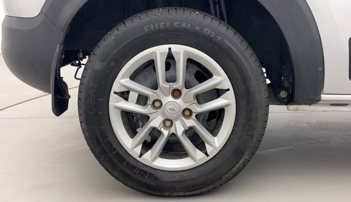 2021 Renault TRIBER RXT, Petrol, Manual, 10,283 km, Right Rear Wheel