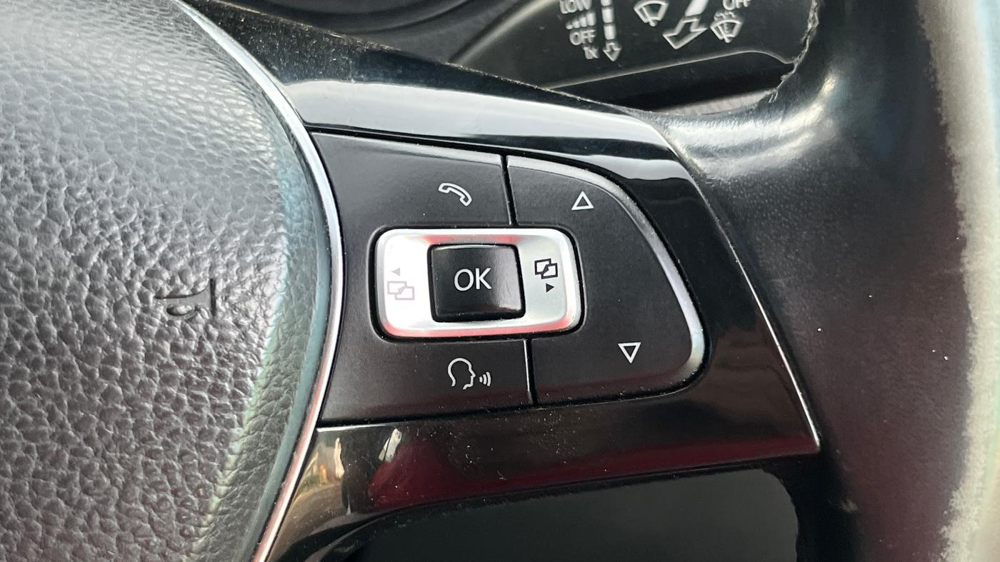 2018 Volkswagen Polo HIGHLINE1.2L, Petrol, Manual, 63,404 km, Adaptive Cruise Control
