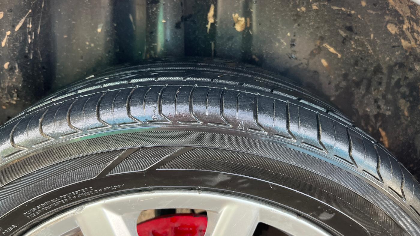 2018 Volkswagen Polo HIGHLINE1.2L, Petrol, Manual, 63,404 km, Right Rear Tyre Tread