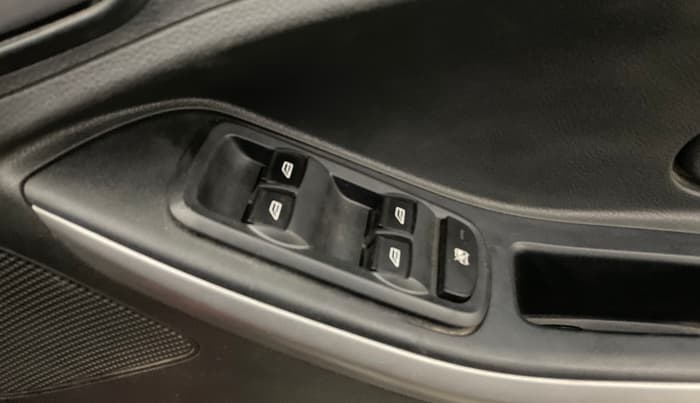 2018 Ford New Figo TREND 1.2 PETROL, Petrol, Manual, 24,343 km, Driver Side Door Panels Control