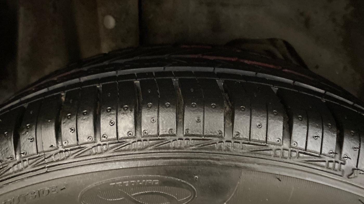 2018 Ford New Figo TREND 1.2 PETROL, Petrol, Manual, 24,343 km, Right Rear Tyre Tread