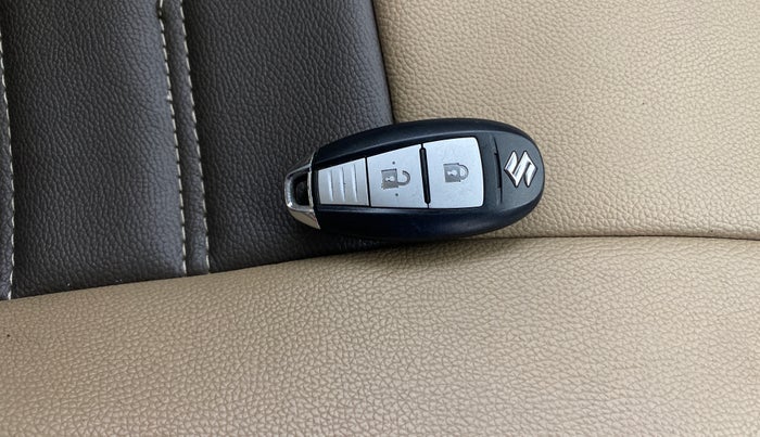 2016 Maruti Ertiga ZXI+, Petrol, Manual, 24,978 km, Key Close Up