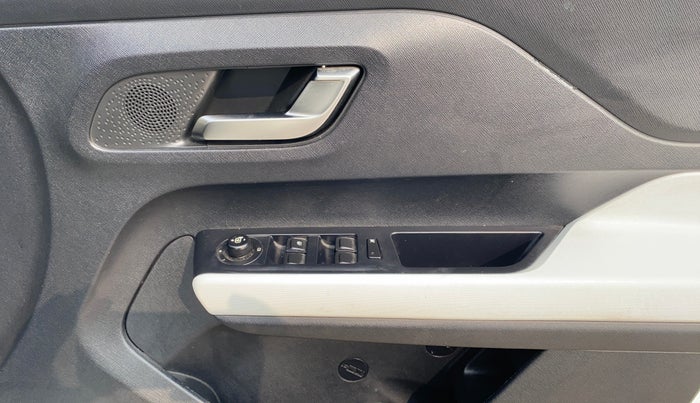 2023 Tata PUNCH CREATIVE  MT, Petrol, Manual, 10,274 km, Driver Side Door Panels Control