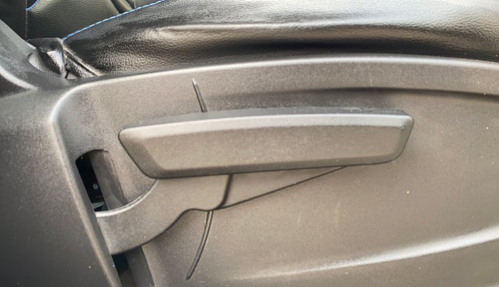 2023 Tata PUNCH CREATIVE  MT, Petrol, Manual, 10,274 km, Driver Side Adjustment Panel