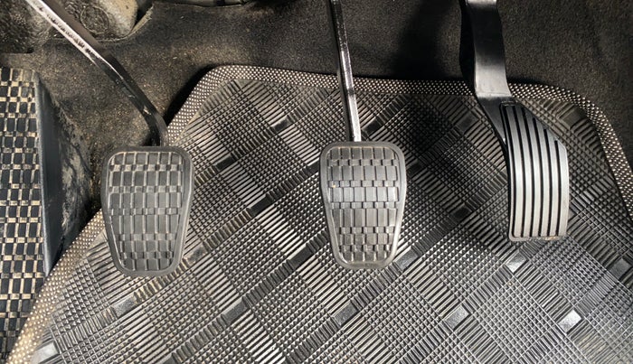 2023 Tata PUNCH CREATIVE  MT, Petrol, Manual, 10,274 km, Pedals