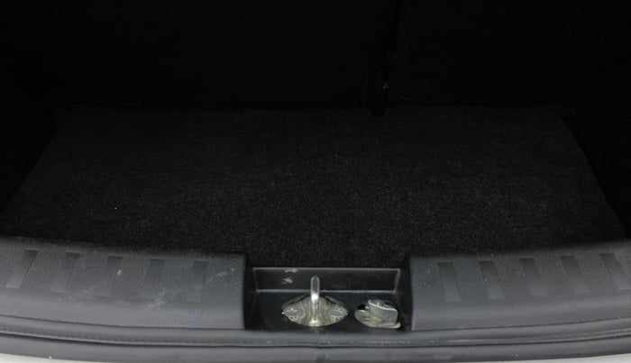 2017 Maruti Swift VXI, Petrol, Manual, 17,893 km, Boot Inside