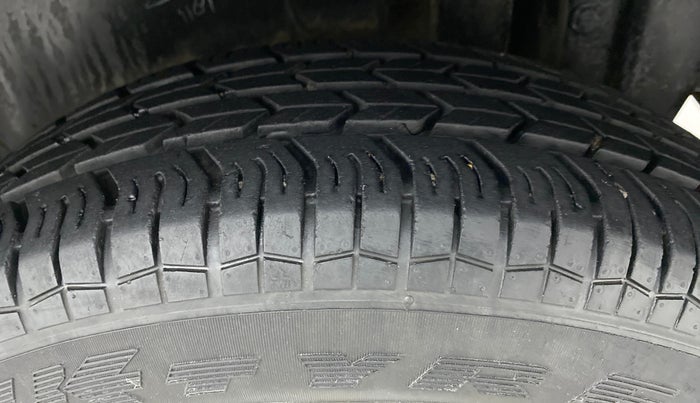 2017 Maruti Swift VXI, Petrol, Manual, 17,893 km, Left Rear Tyre Tread