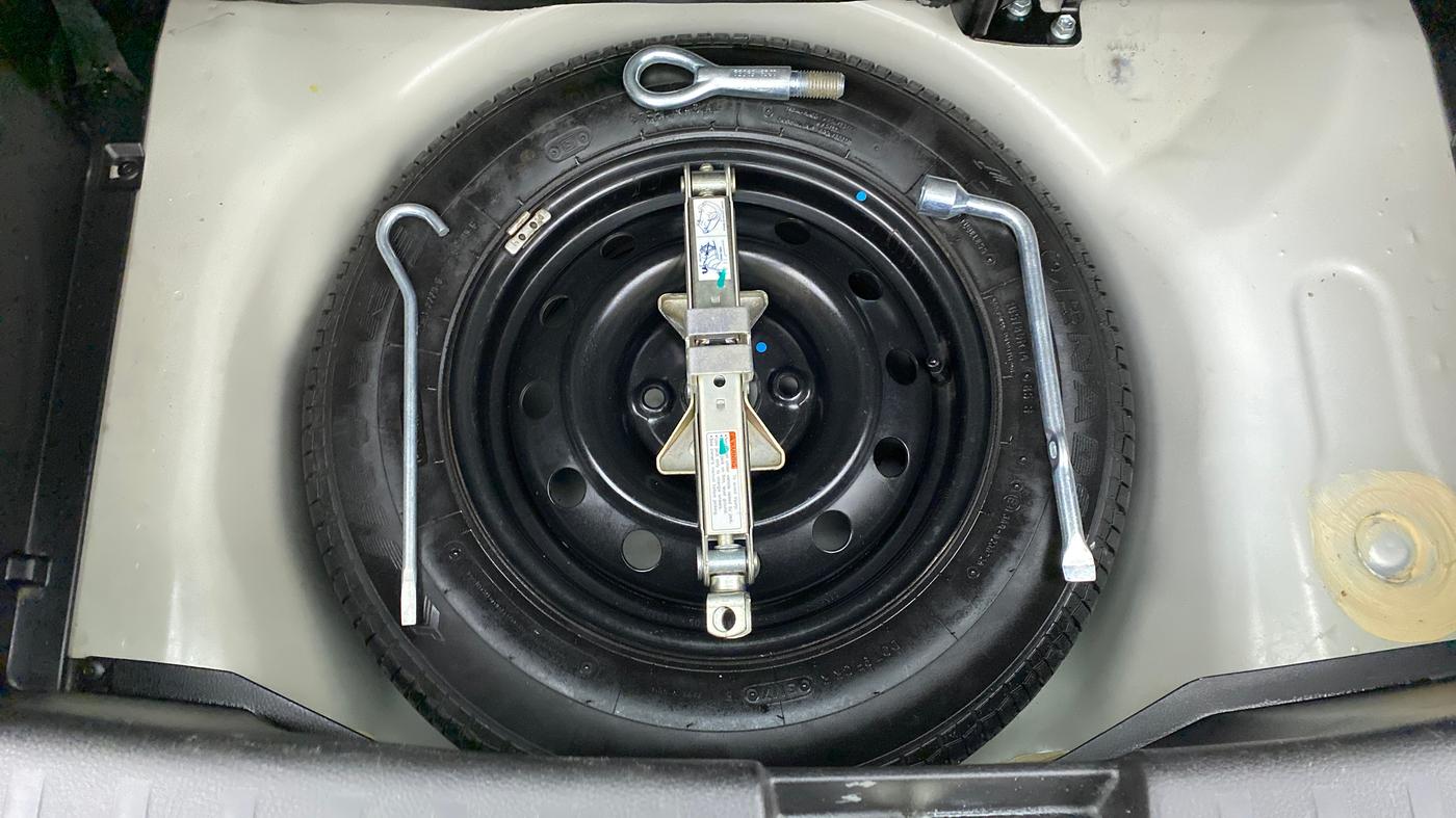 2017 Maruti Swift VXI, Petrol, Manual, 17,893 km, Spare Tyre