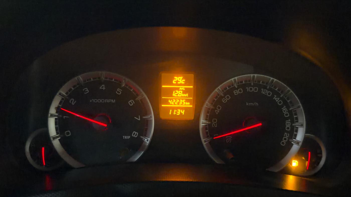 2014 Maruti Swift Dzire ZXI, Petrol, Manual, 42,192 km, Odometer Image