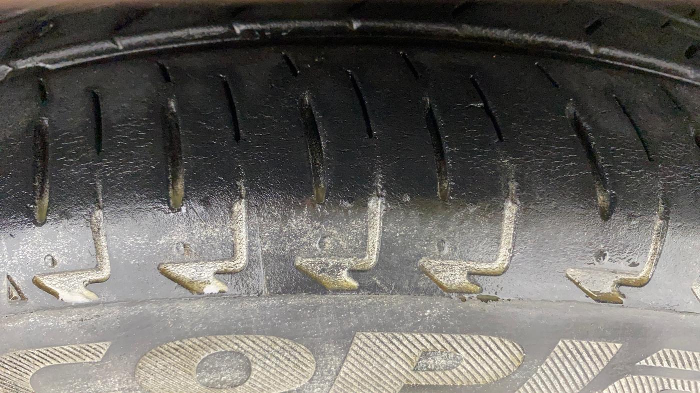 2017 Tata TIGOR XZ PETROL, Petrol, Manual, 74,309 km, Right Front Tyre Tread