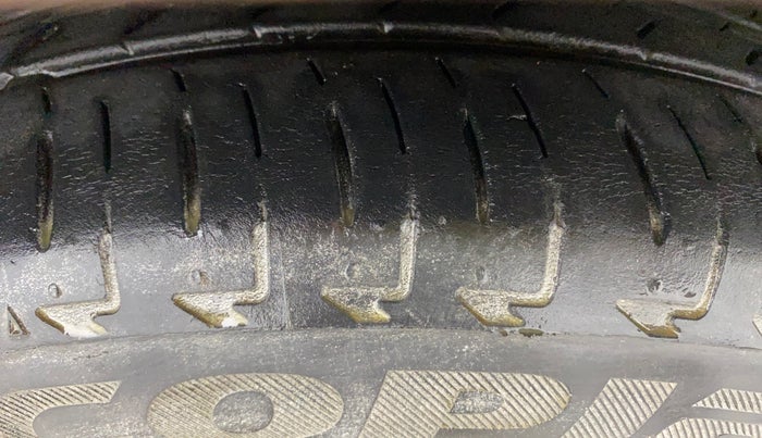 2017 Tata TIGOR XZ PETROL, Petrol, Manual, 74,309 km, Right Front Tyre Tread