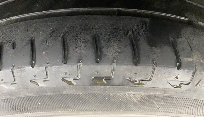 2017 Tata TIGOR XZ PETROL, Petrol, Manual, 74,309 km, Right Rear Tyre Tread