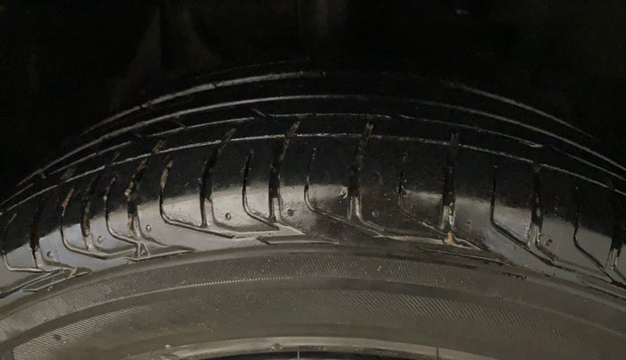 2023 Tata NEXON XMA PETROL, Petrol, Automatic, 28,958 km, Right Front Tyre Tread