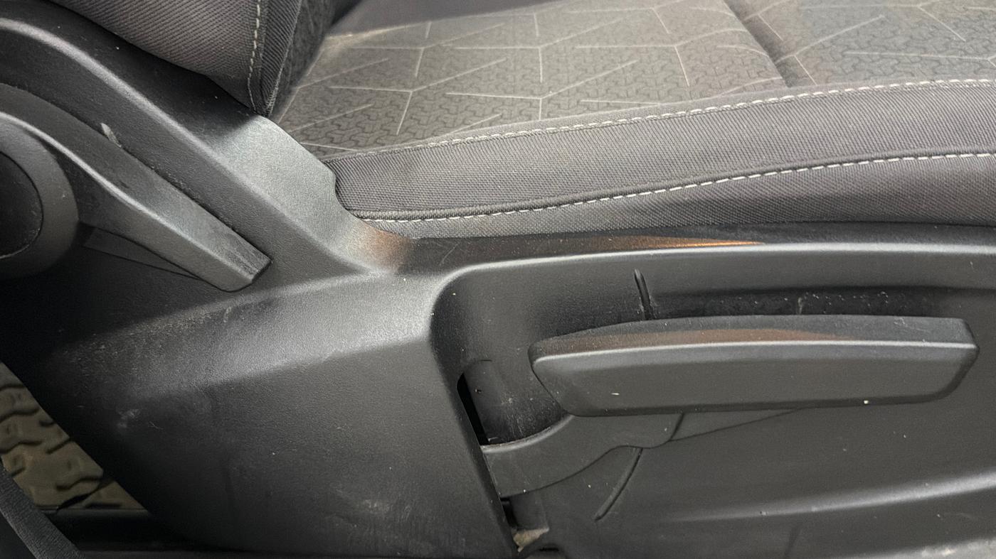 2021 Tata PUNCH ACCOMPLISHED MT, Petrol, Manual, 31,700 km, Driver Side Adjustment Panel