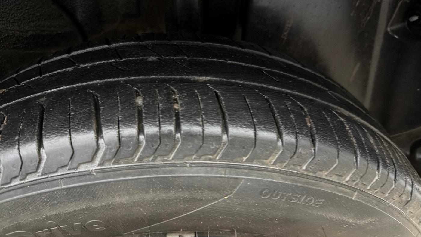 2021 Tata PUNCH ACCOMPLISHED MT, Petrol, Manual, 31,700 km, Left Rear Tyre Tread