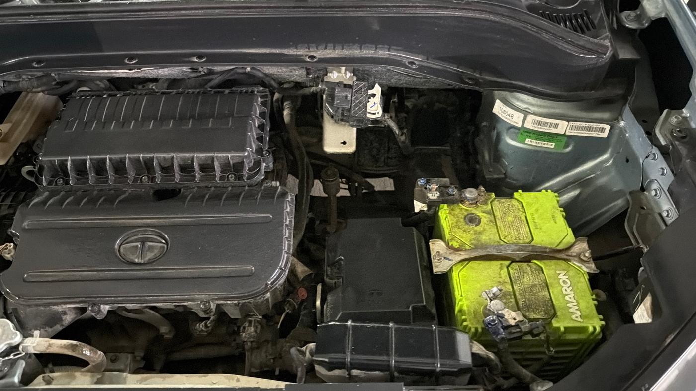 2021 Tata PUNCH ACCOMPLISHED MT, Petrol, Manual, 31,700 km, Engine View - Left