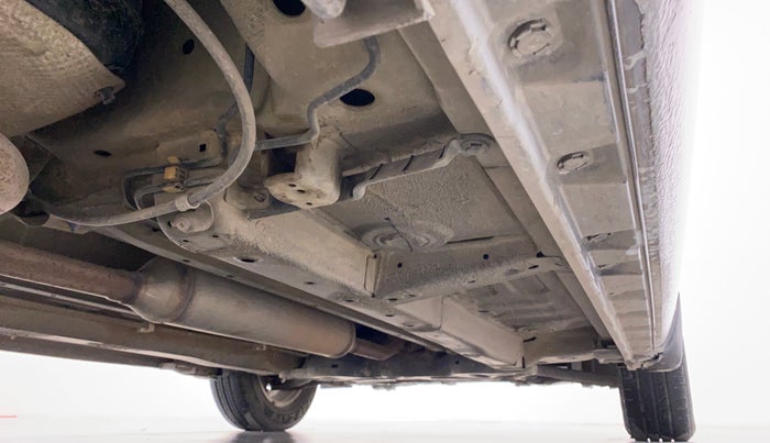 2011 Maruti Swift ZXI D, Petrol, Manual, 49,957 km, Right Side Underbody