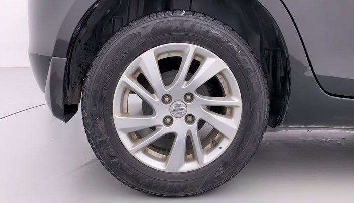 2011 Maruti Swift ZXI D, Petrol, Manual, 49,957 km, Right Rear Wheel