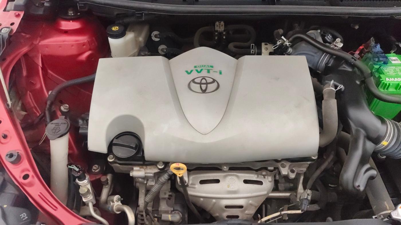 2018 Toyota YARIS V CVT, Petrol, Automatic, 16,576 km, Engine View - Right