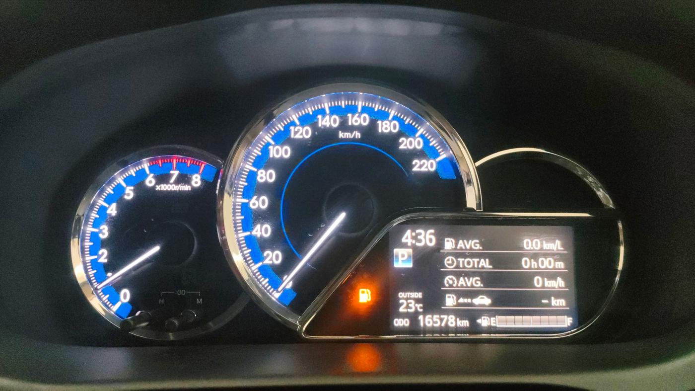 2018 Toyota YARIS V CVT, Petrol, Automatic, 16,576 km, Odometer Image