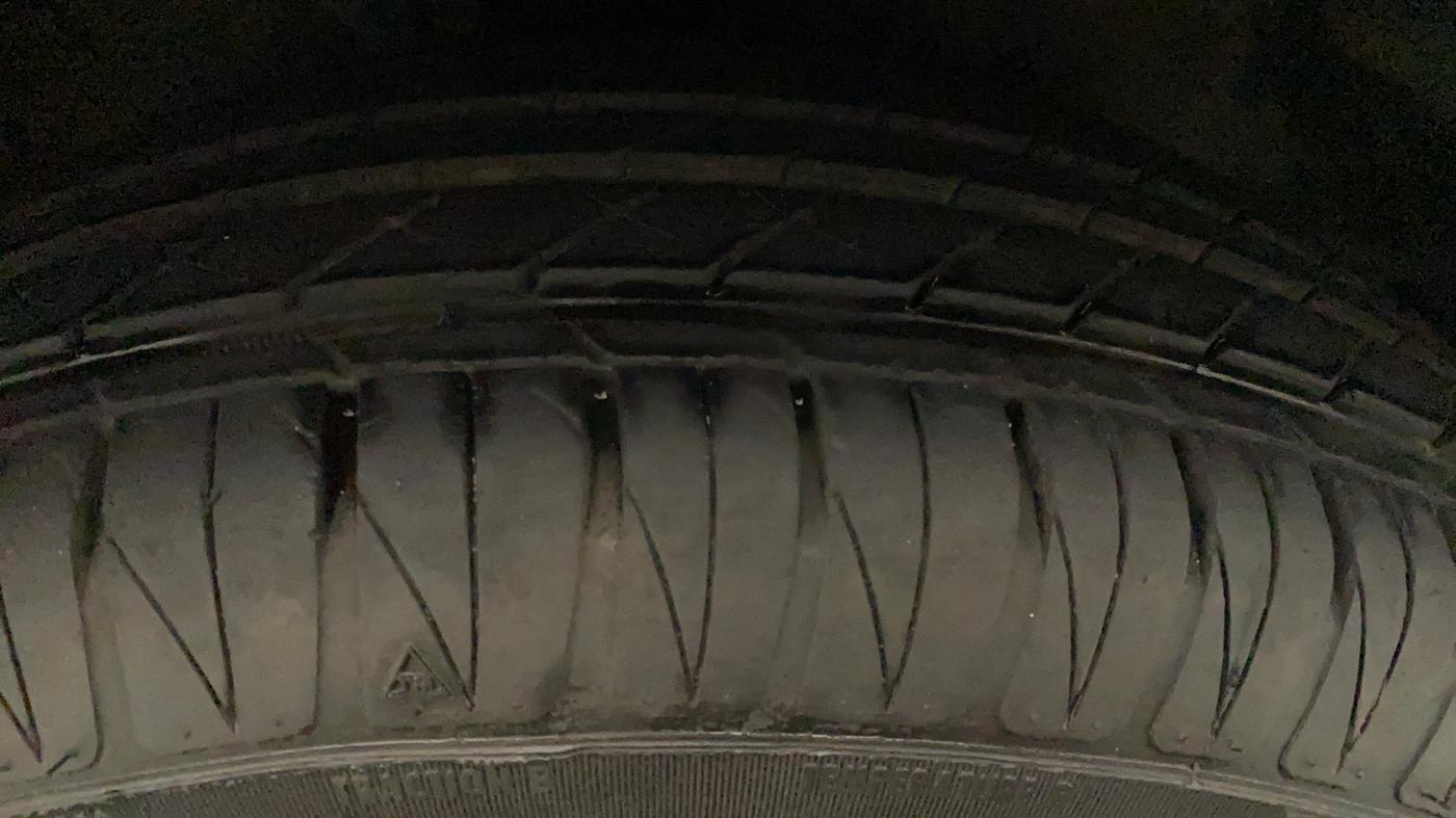 2013 Hyundai i20 MAGNA (O) 1.2, Petrol, Manual, 96,244 km, Right Front Tyre Tread